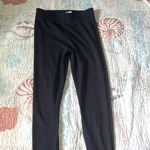 normal black leggings.